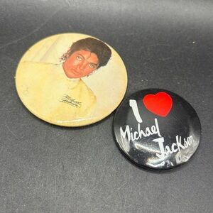 2 Michael Jackson Vintage Collectible Buttons Badges Pins Brooches, Jewelry